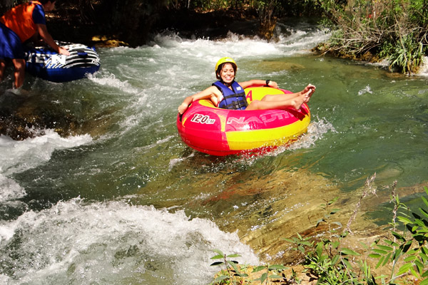 Boia Cross on the rapids of the Rio Formoso in Bonito.